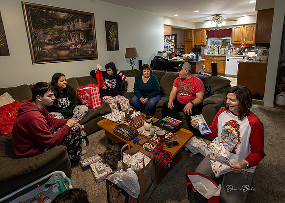 Christmas_2025_Mike-Beth_045