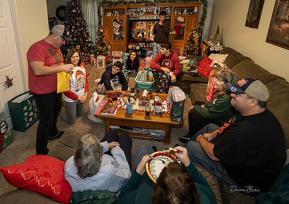 Christmas_2025_Mike-Beth_074