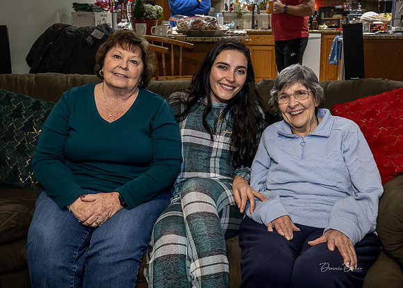 Christmas_2025_Mike-Beth_092
