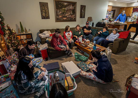 Christmas_2025_Mike-Beth_090