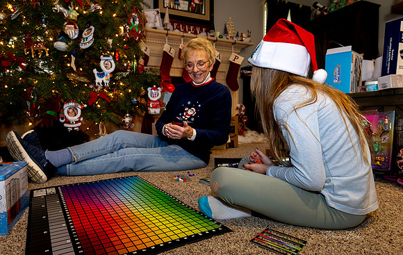 Christmas_2025_Andrea-Jeff_003
